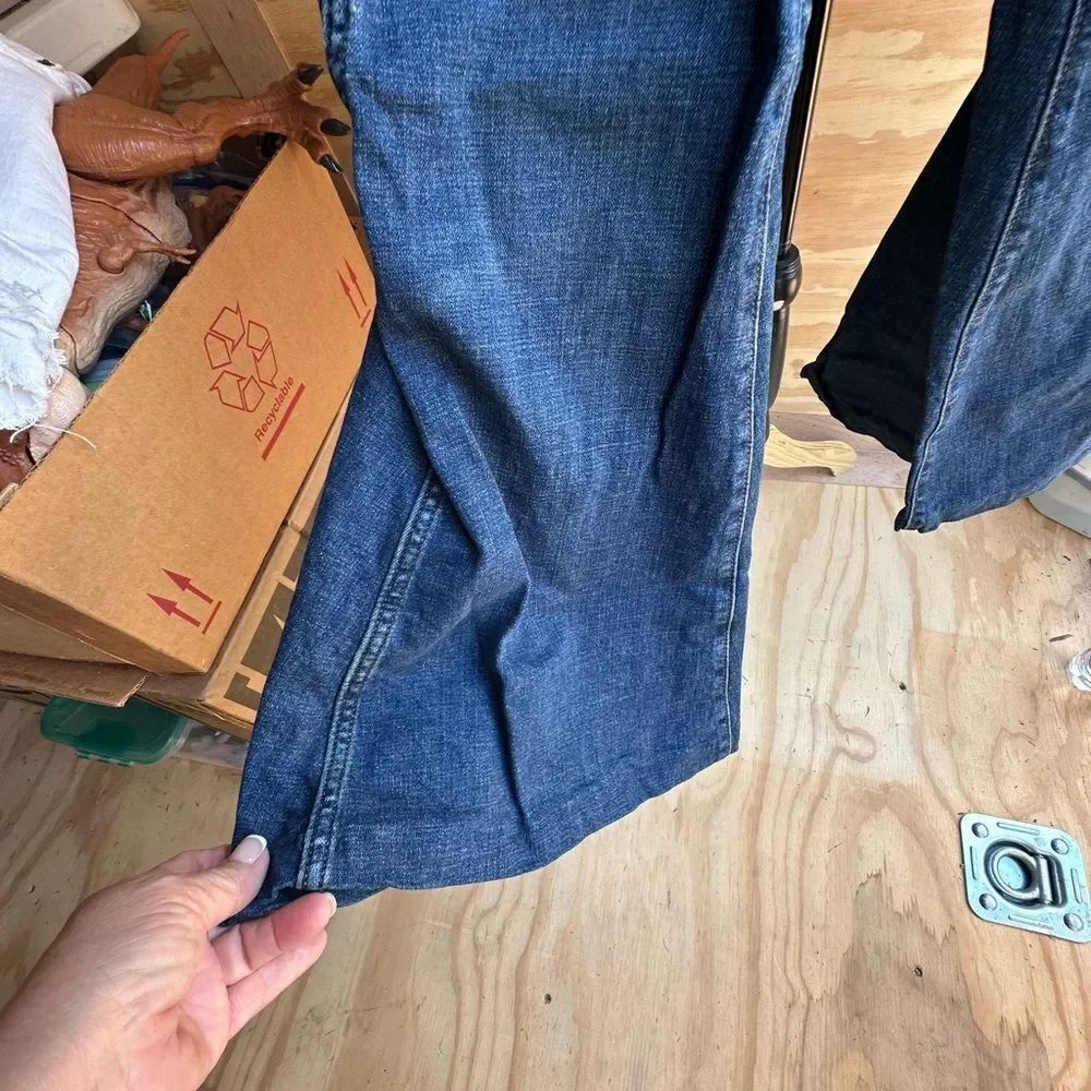 Wrangler Blue Jeans - Picture 3 of 6